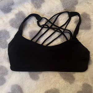 Black Lululemon sports bra